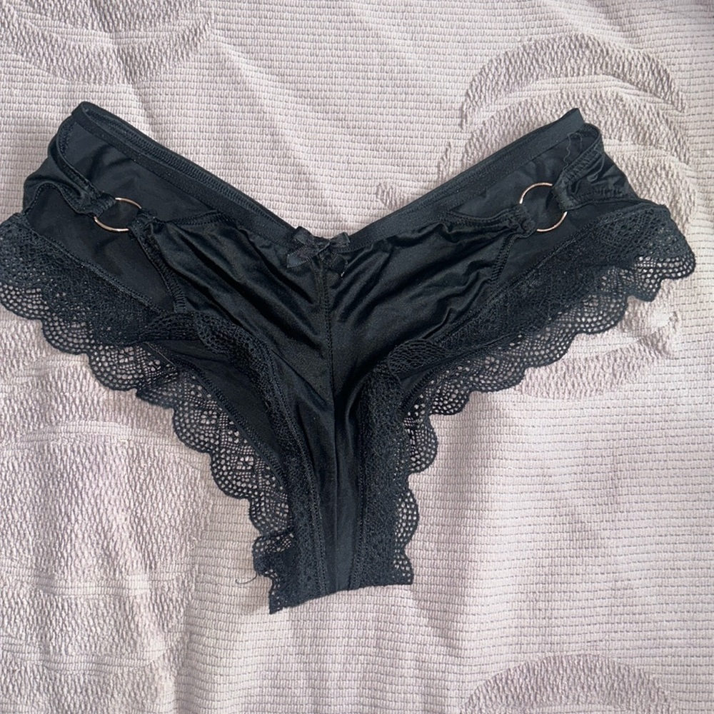 Victoria’s Secret very sexy cheeky panty